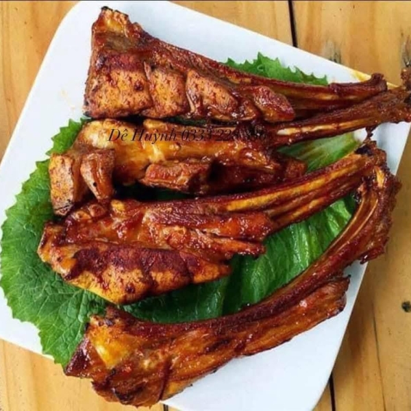 SƯỜN NƯỚNG SA TẾ